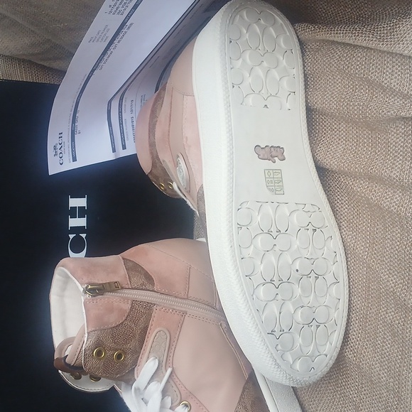 Authentic Coach Signature 'C'  Blush Pink and Brown Canvas High-Tops Sz 10 - Picture 9 of 14